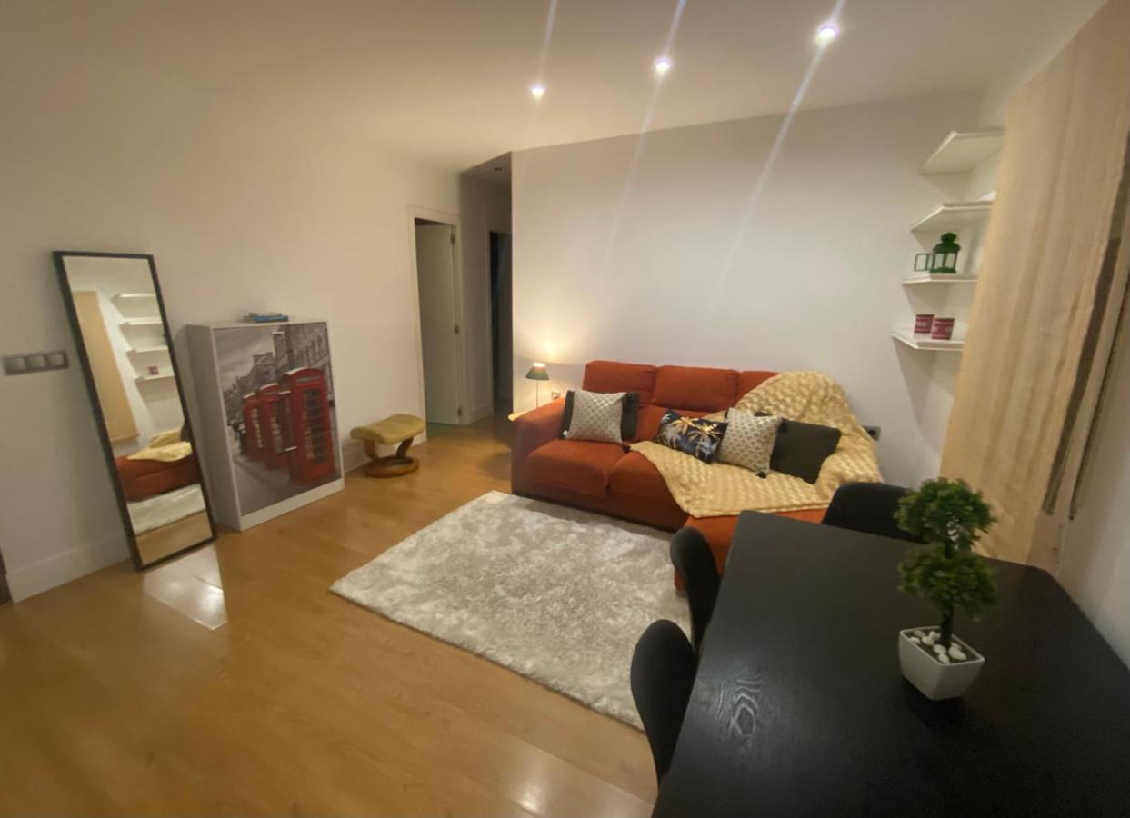 De Frente A 4 Torres, Habitacion Con Bano 호텔 마드리드 외부 사진